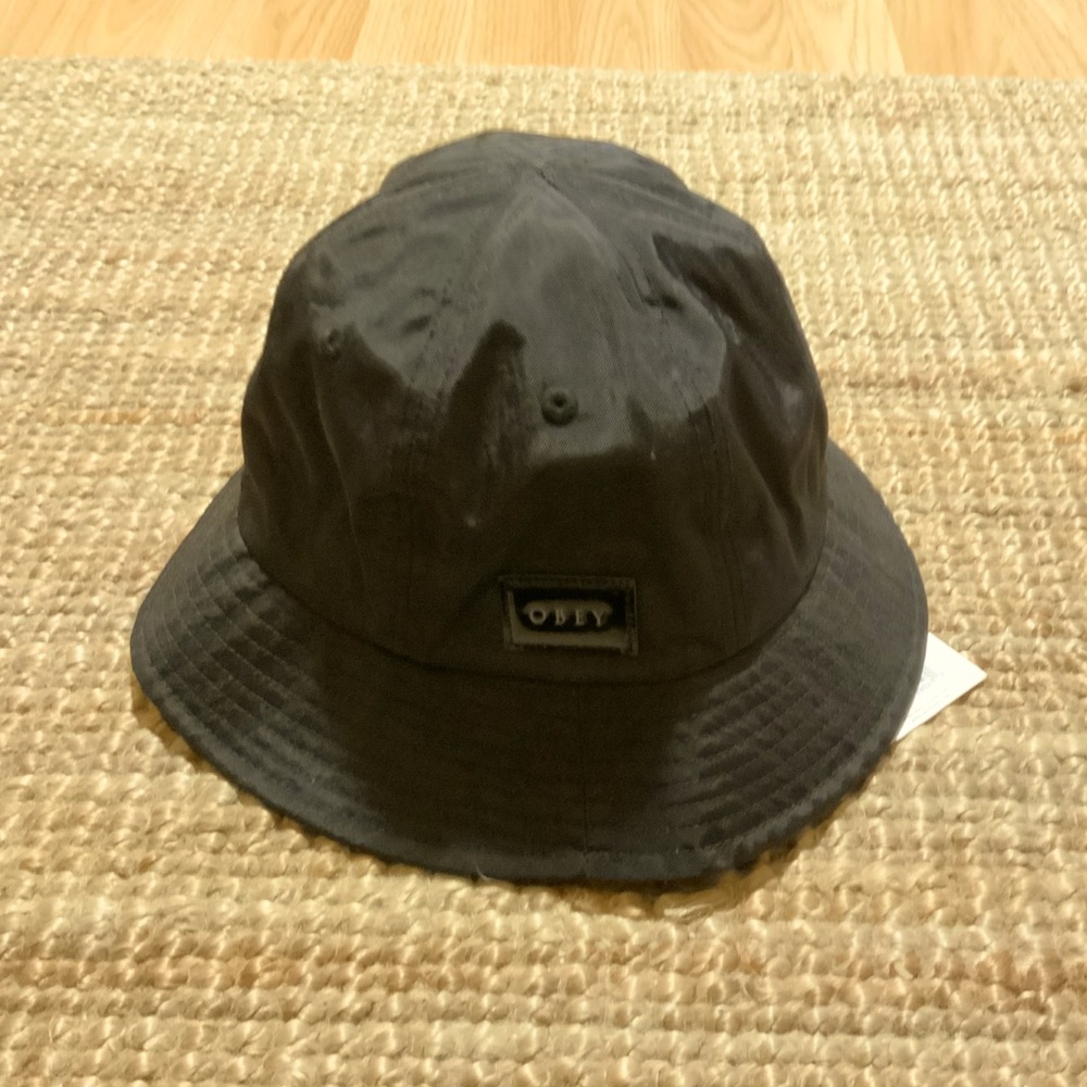 NWT OBEY splash bucket hat